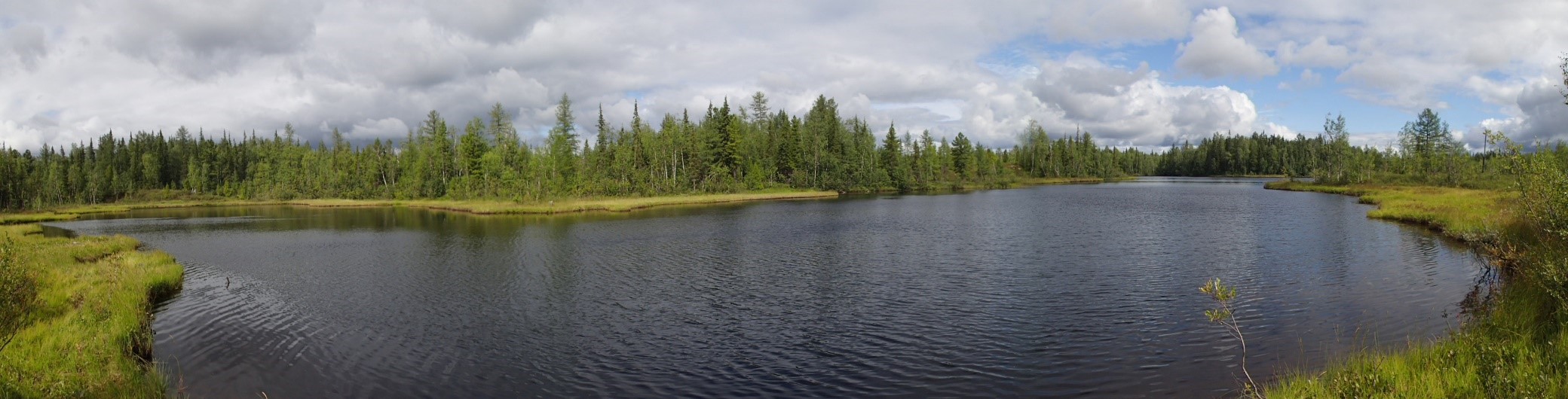 Vue d’ensemble du lac Sibérien ayant fait l’objet de cette étude.